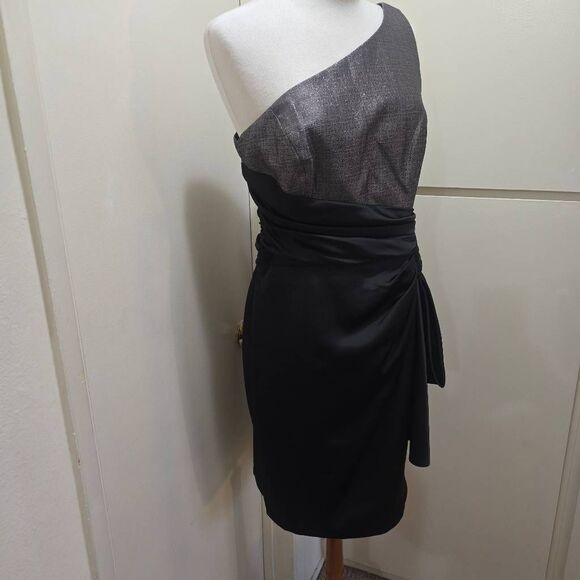 Maggy London Black Satin/Dark Silver Lamé Cocktail 1 Shoulder Dress, EUC, S.14 - Picture 2 of 13